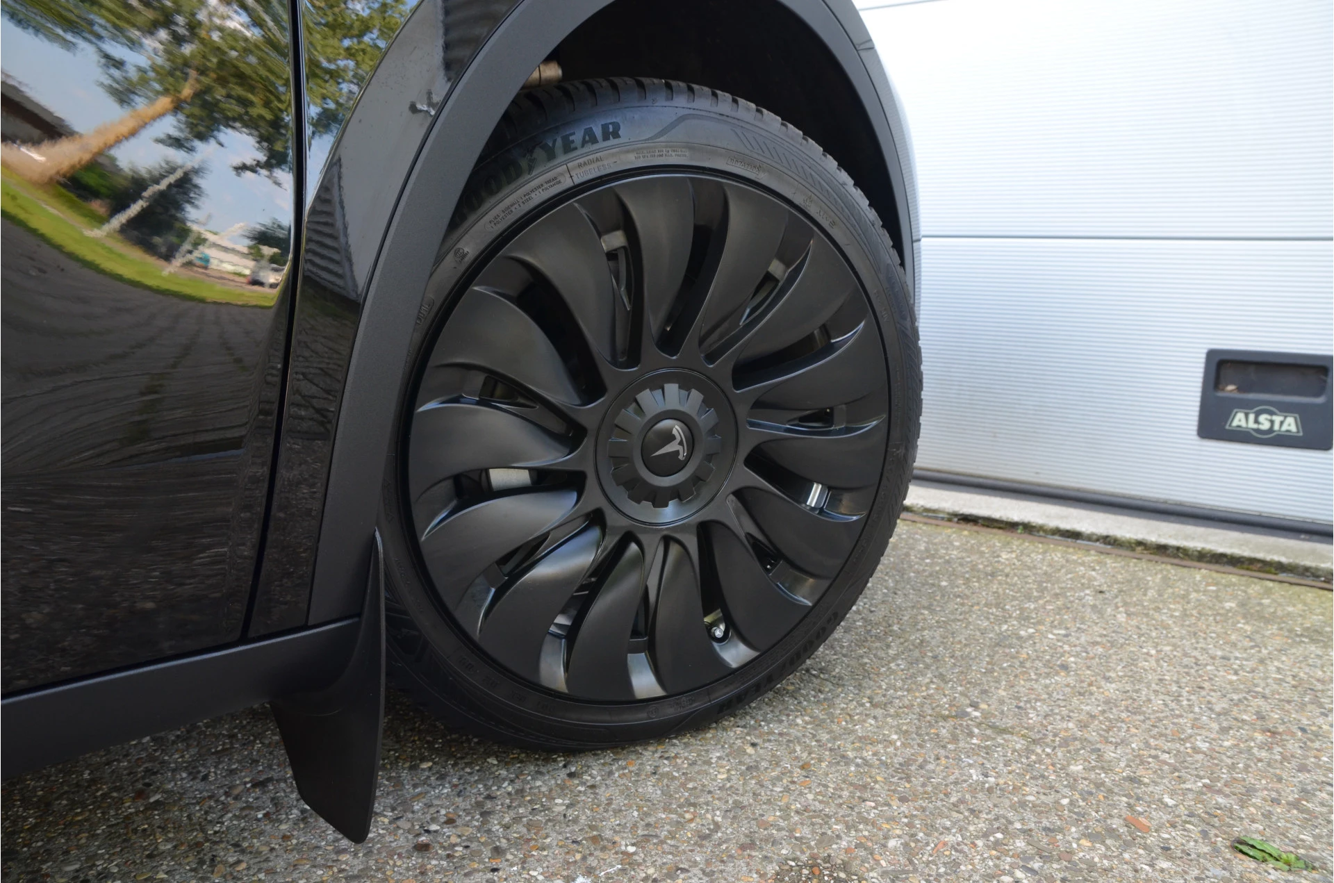 Hoofdafbeelding Tesla Model Y