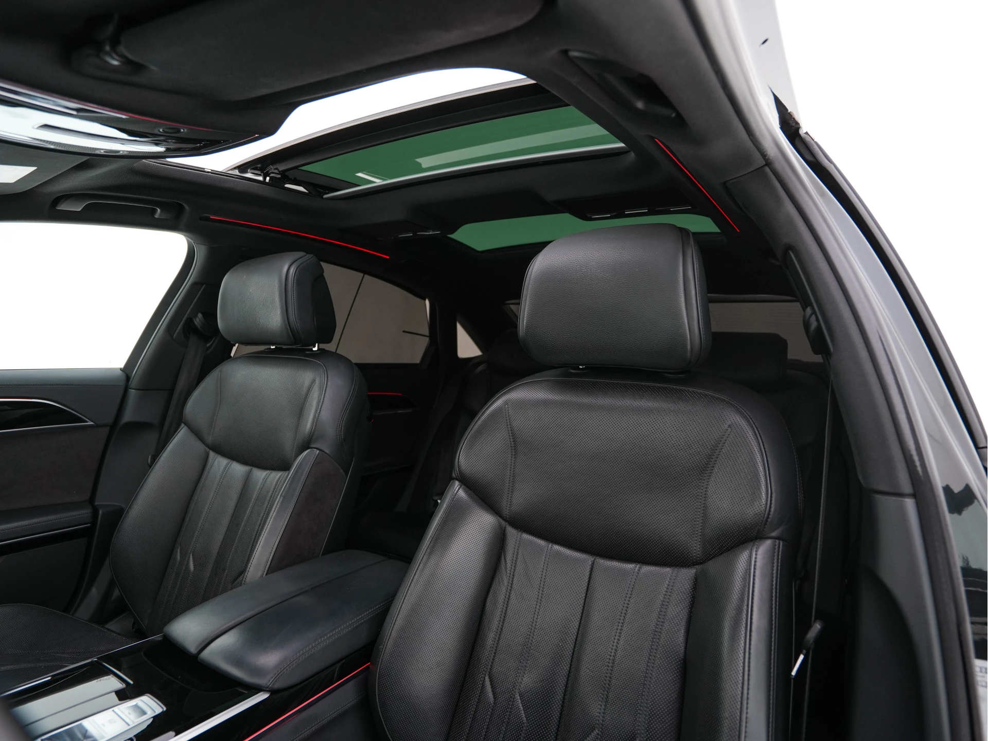 Hoofdafbeelding Audi A8