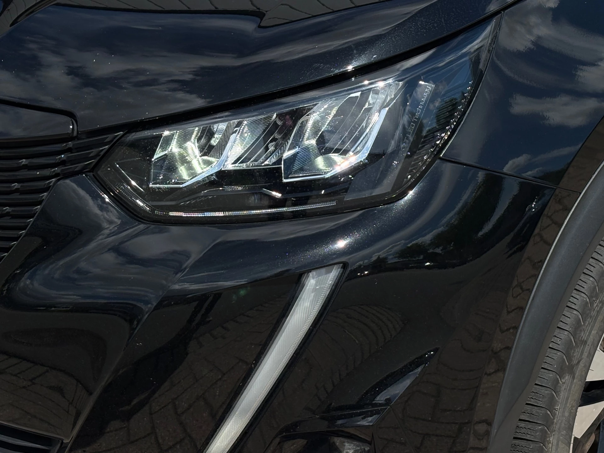 Hoofdafbeelding Peugeot e-2008