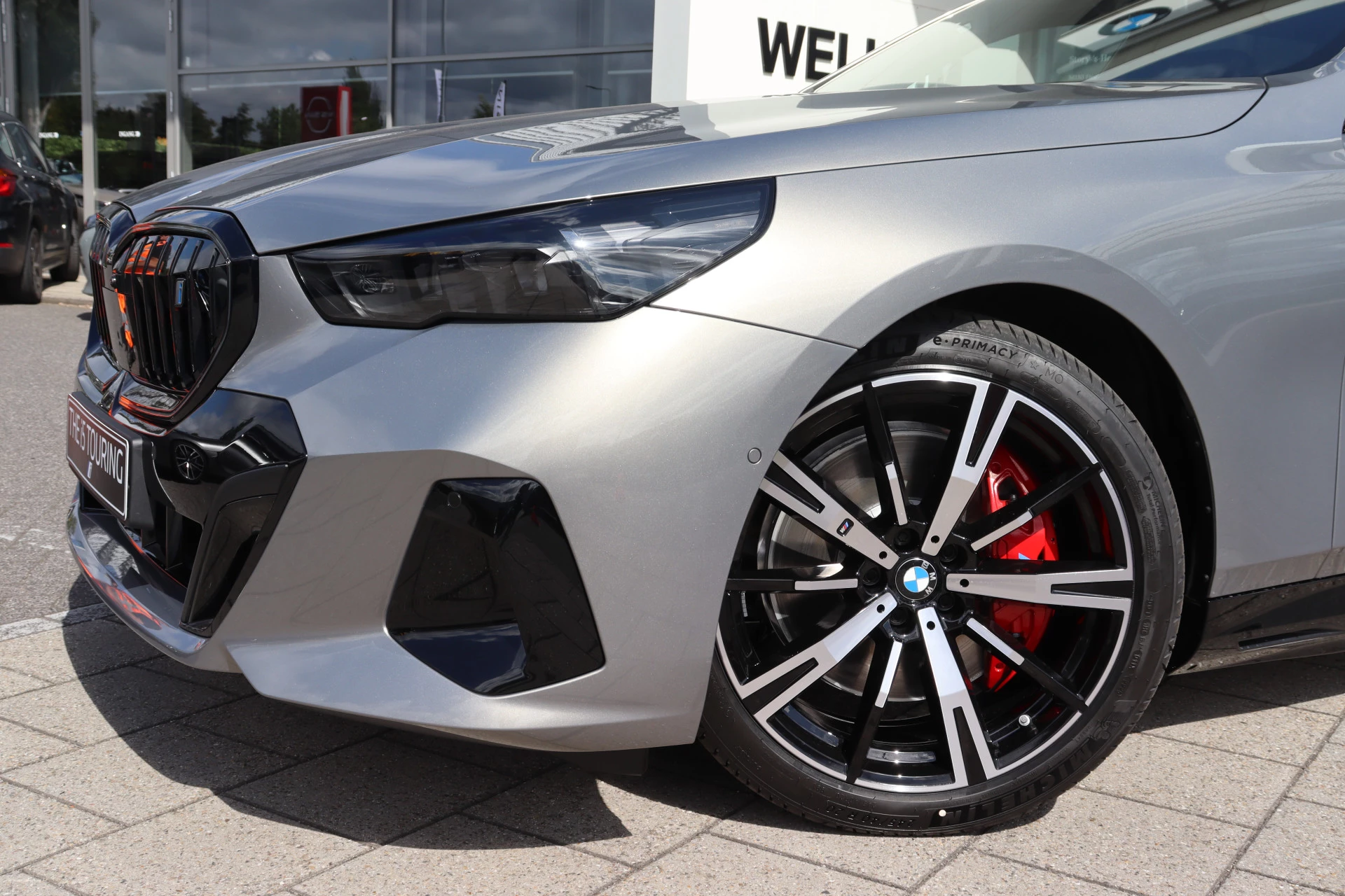 Hoofdafbeelding BMW i5