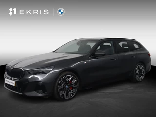 BMW 5-serie Touring 520i | M Sportpakket Pro | Driving Assistant Plus | Panoramadak | Harman/Kardon | Adaptieve LED koplampen | Iconic Glow | Lentevoordeel