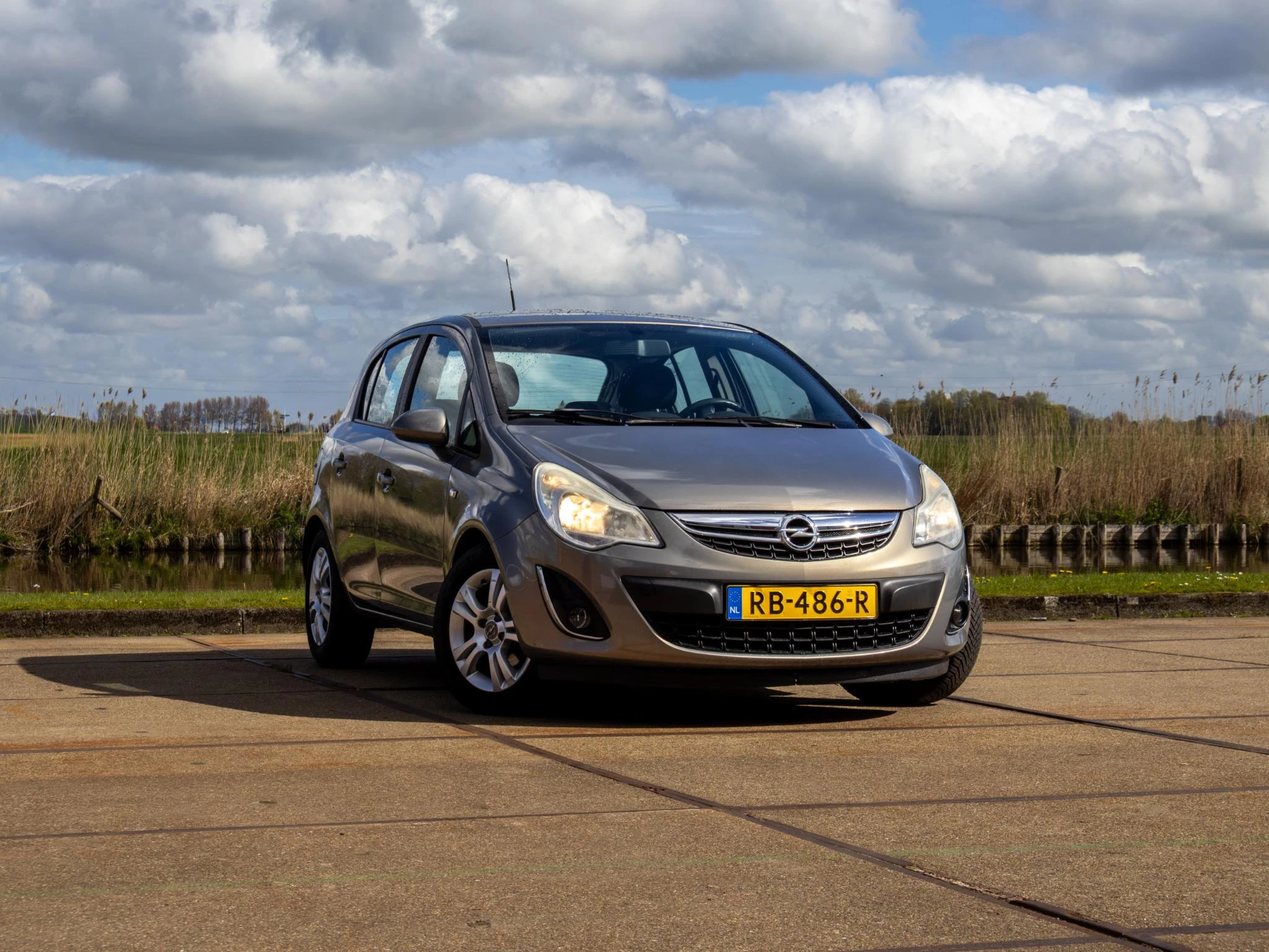 Hoofdafbeelding Opel Corsa