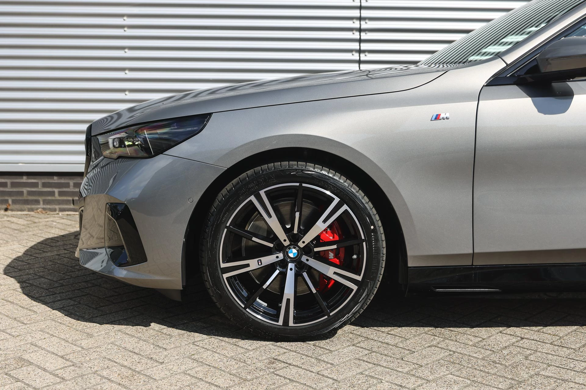 Hoofdafbeelding BMW i5