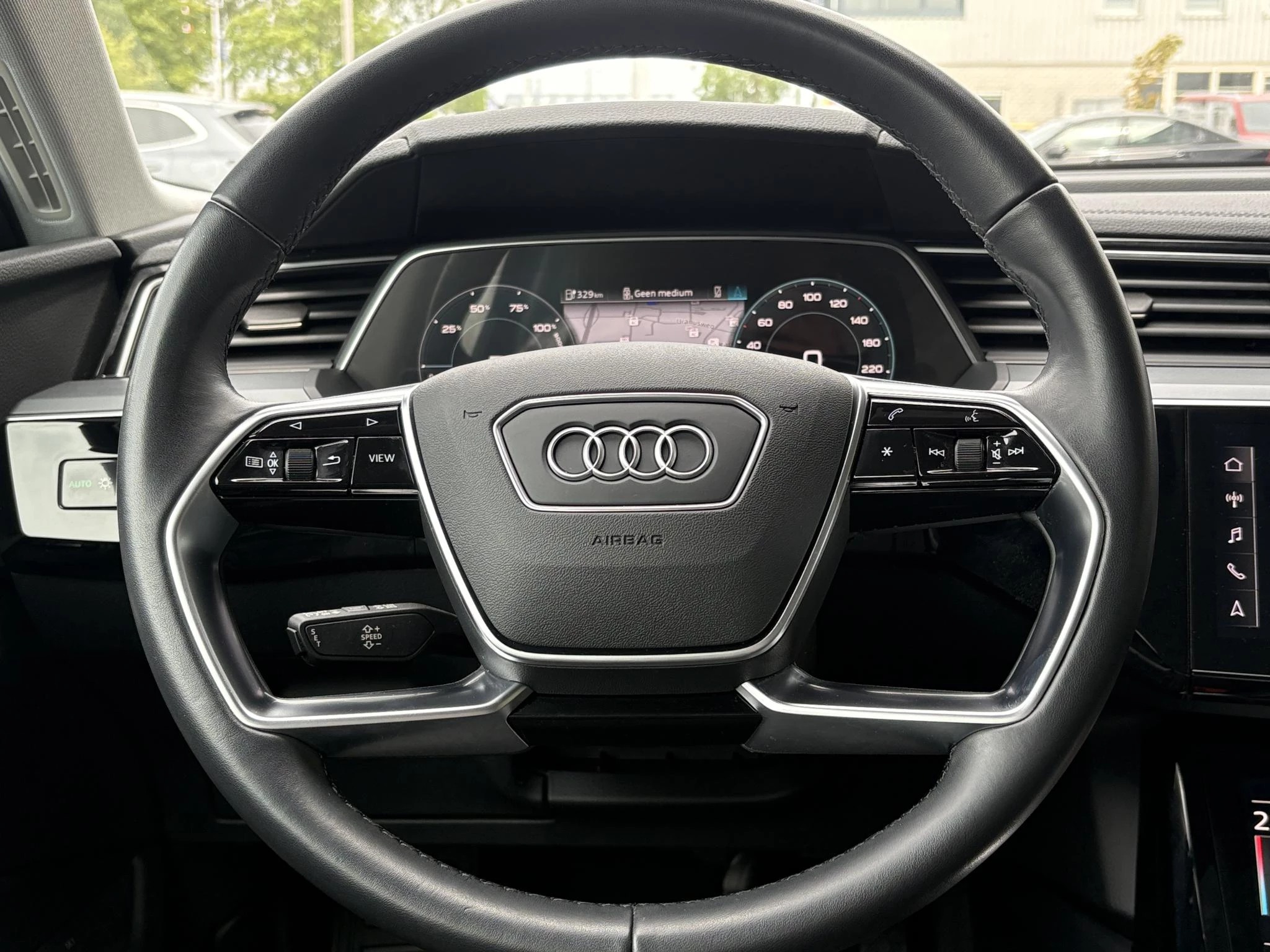 Hoofdafbeelding Audi e-tron