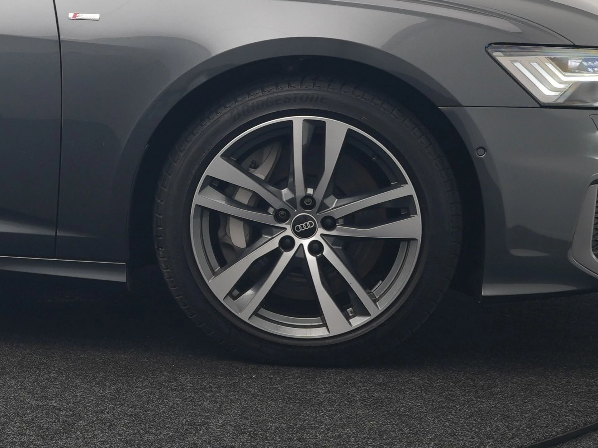 Hoofdafbeelding Audi A6