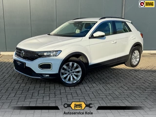Volkswagen T-Roc 1.0 TSI Style * Navigatie * Stuurverwarming * Trekhaak * Full Led *