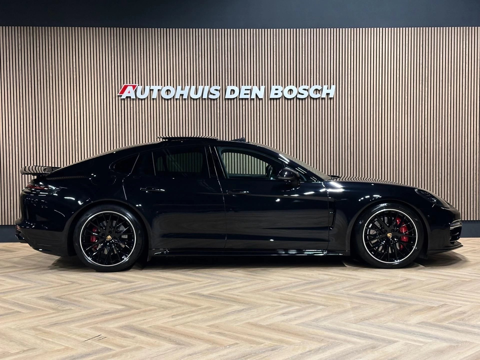 Hoofdafbeelding Porsche Panamera