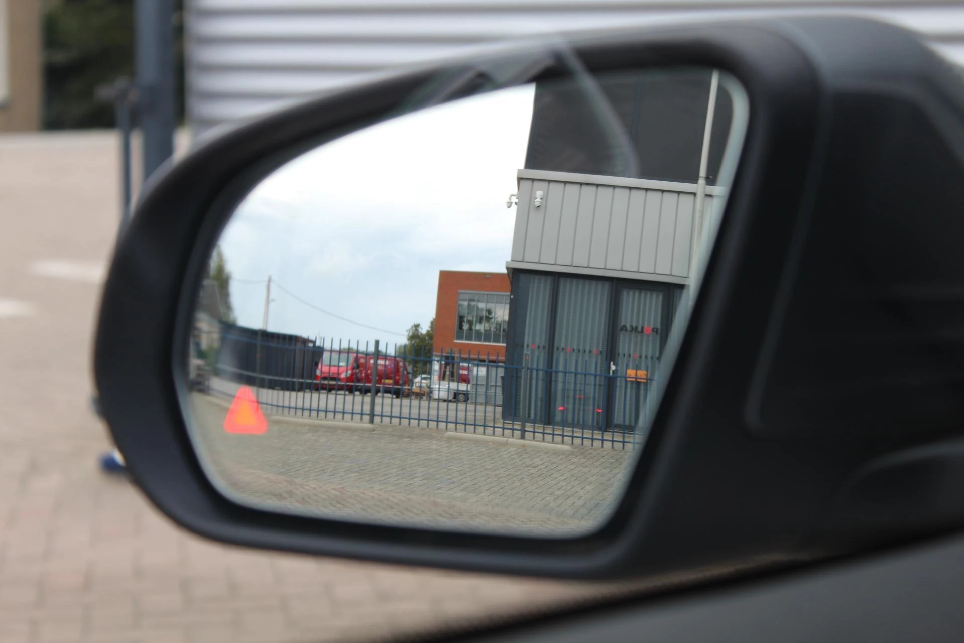 Hoofdafbeelding Mercedes-Benz EQC
