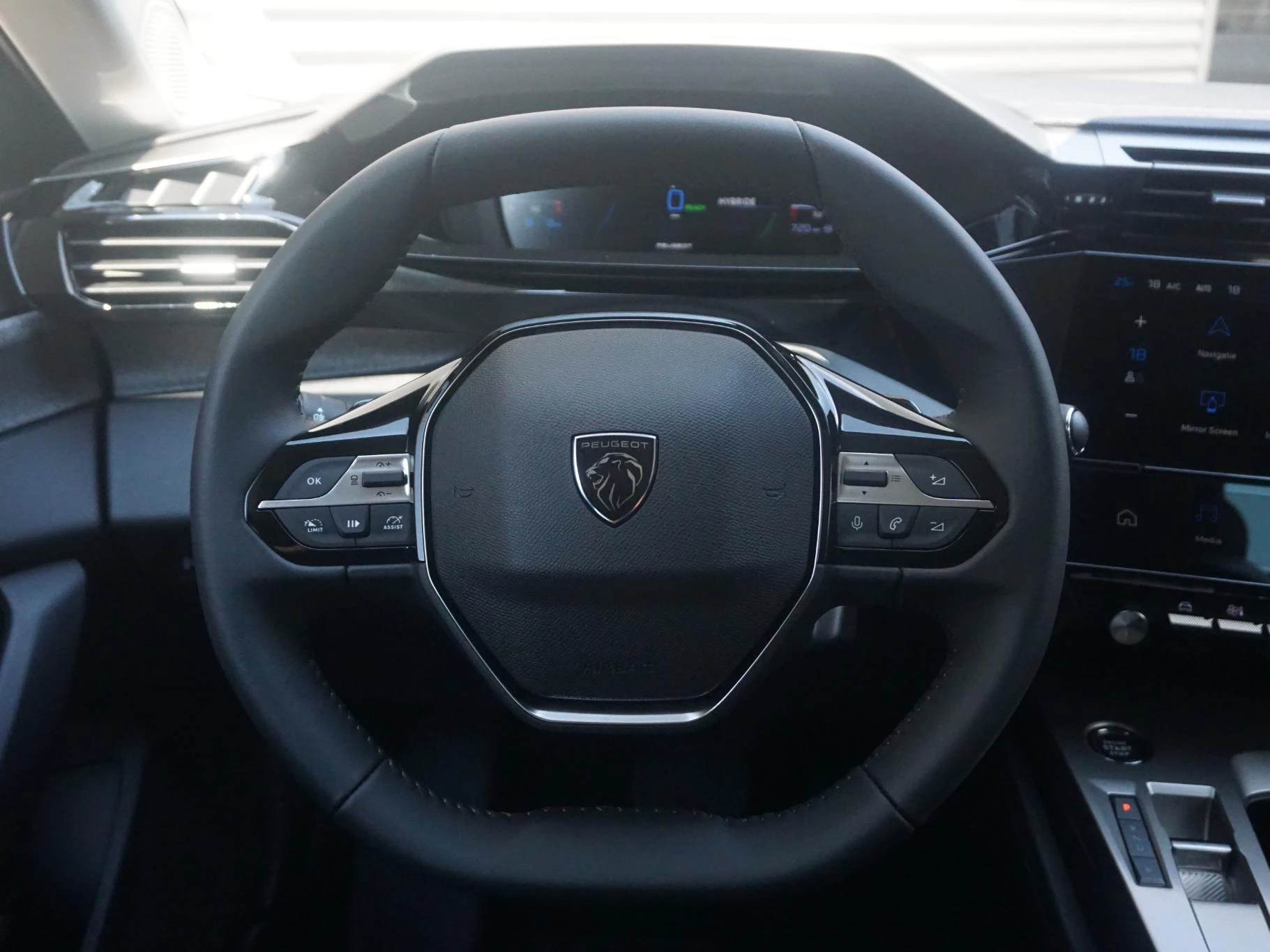 Hoofdafbeelding Peugeot 408