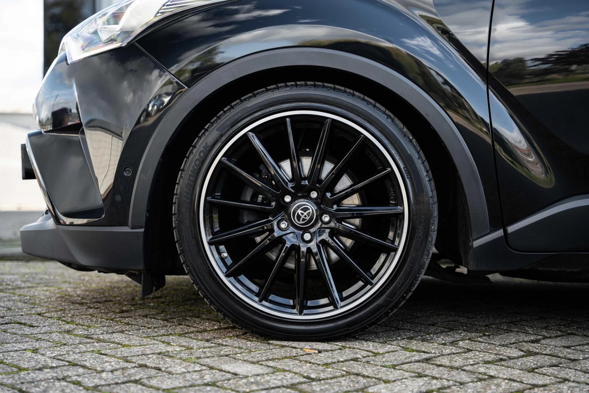 Hoofdafbeelding Toyota C-HR