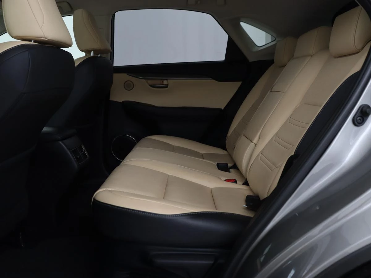 Hoofdafbeelding Lexus NX