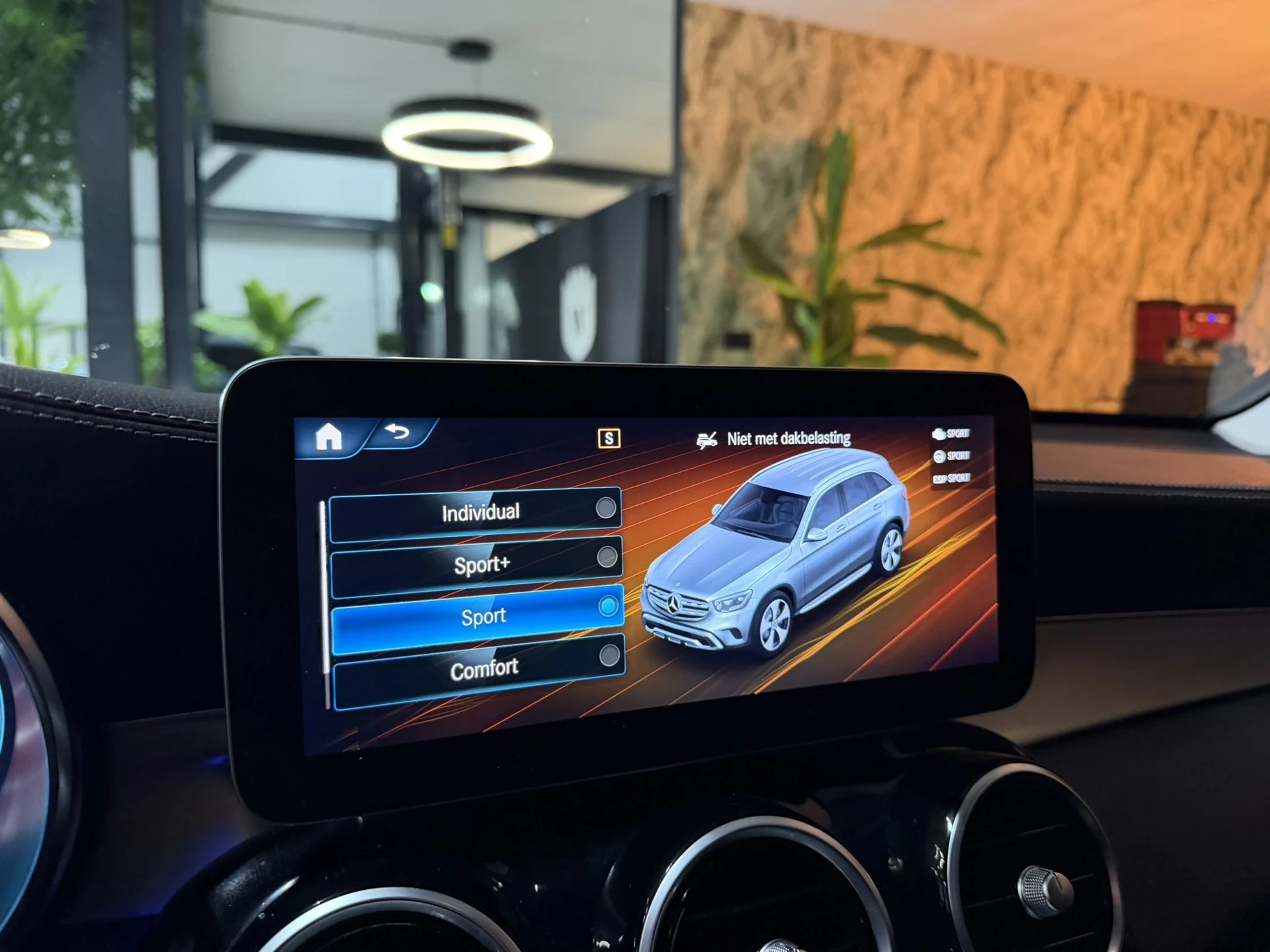 Hoofdafbeelding Mercedes-Benz GLC