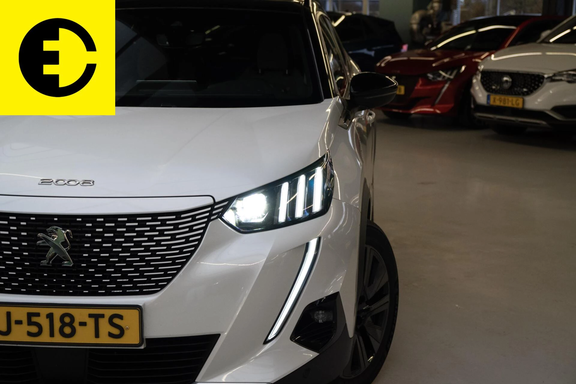 Hoofdafbeelding Peugeot e-2008