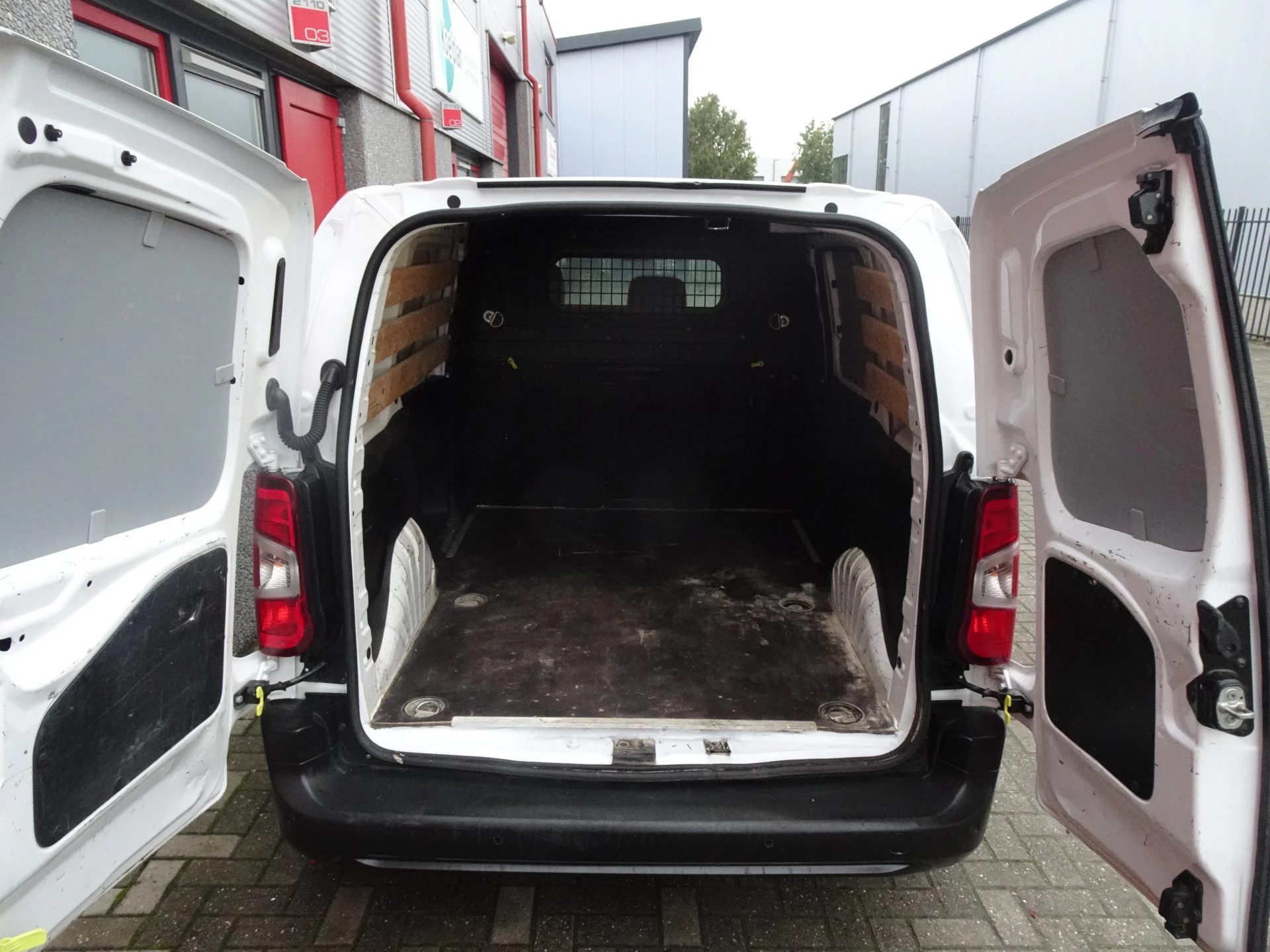 Hoofdafbeelding Peugeot Partner