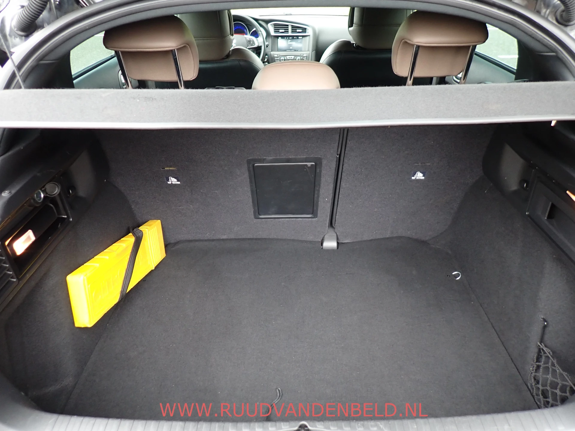 Hoofdafbeelding DS DS 4