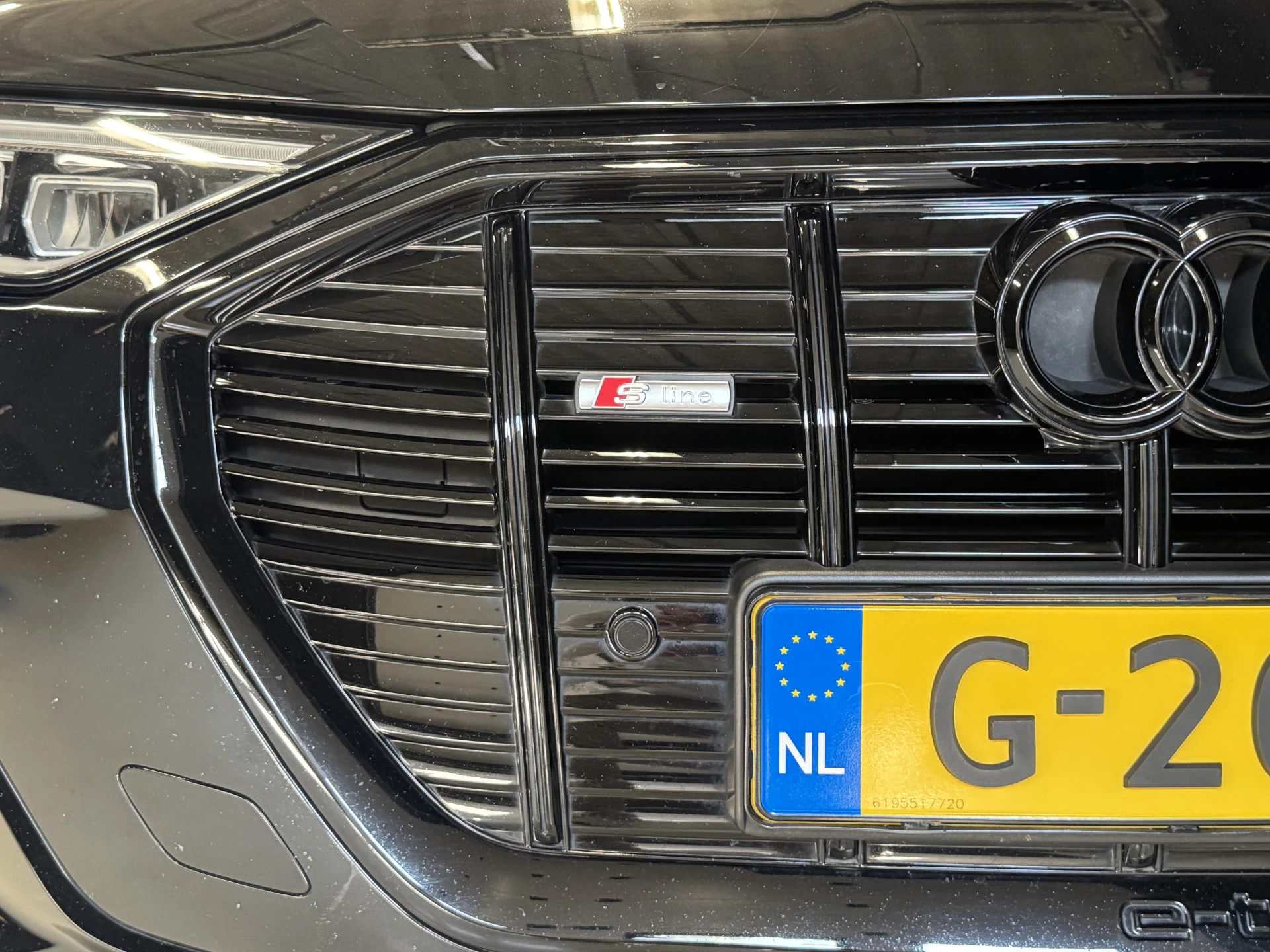 Hoofdafbeelding Audi e-tron