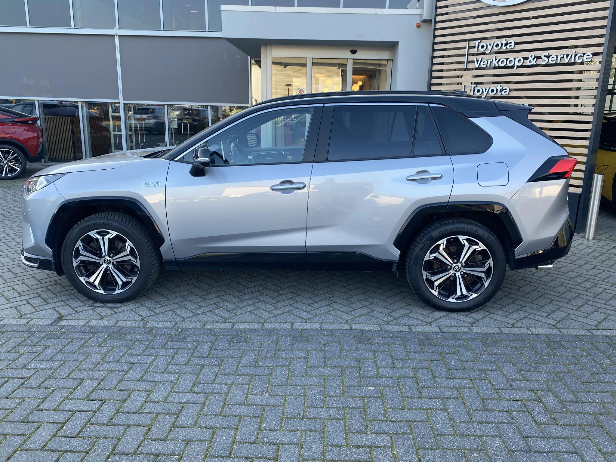 Hoofdafbeelding Toyota RAV4