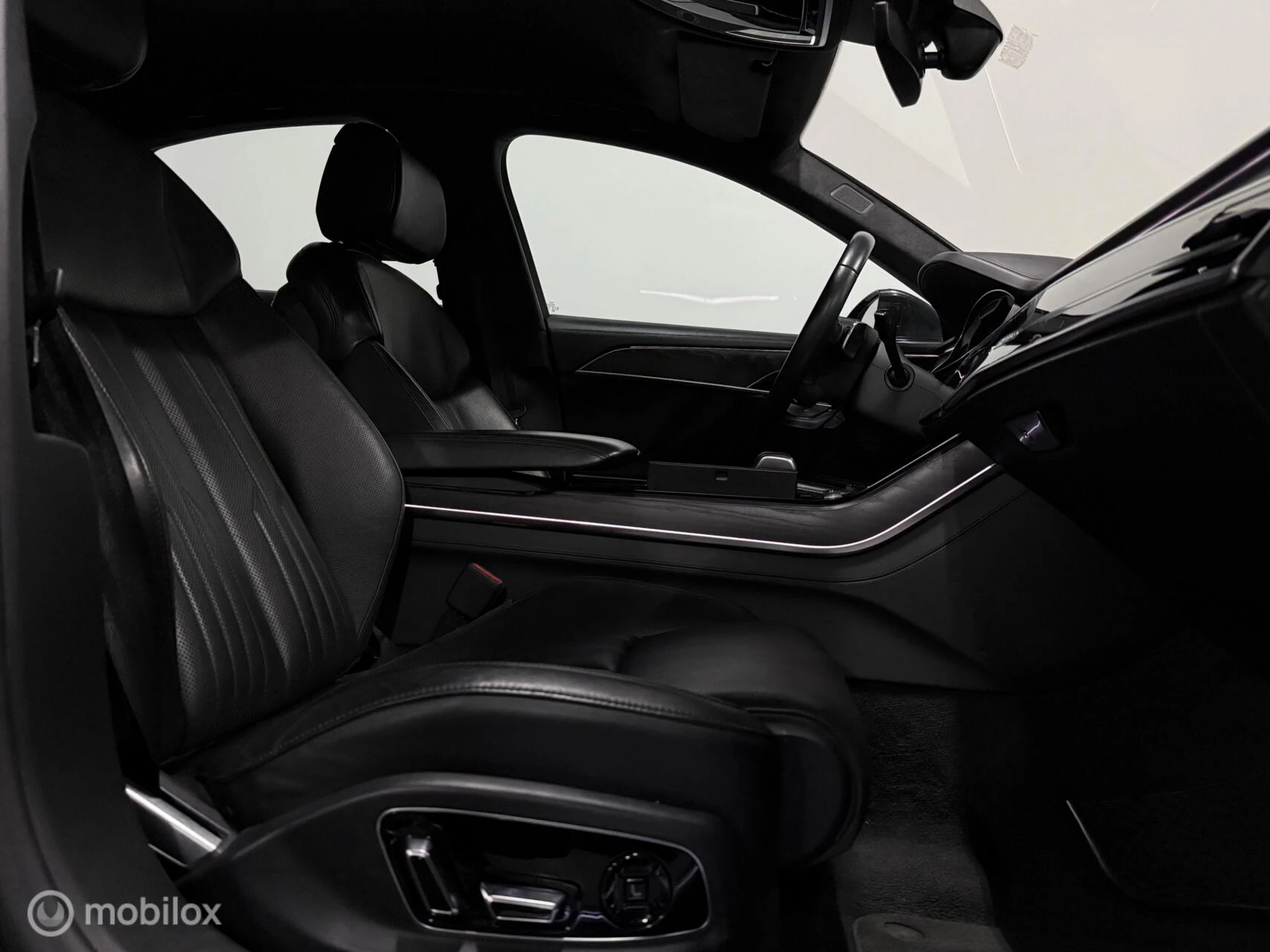 Hoofdafbeelding Audi A8