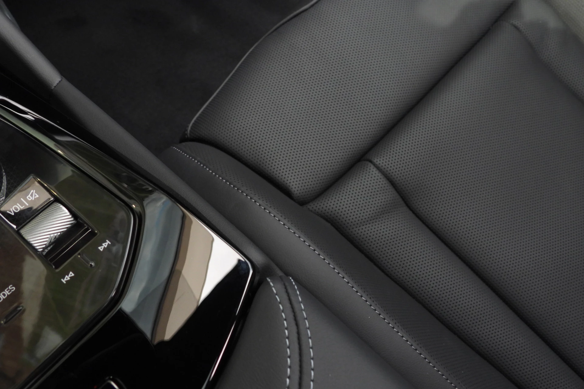 Hoofdafbeelding BMW i5