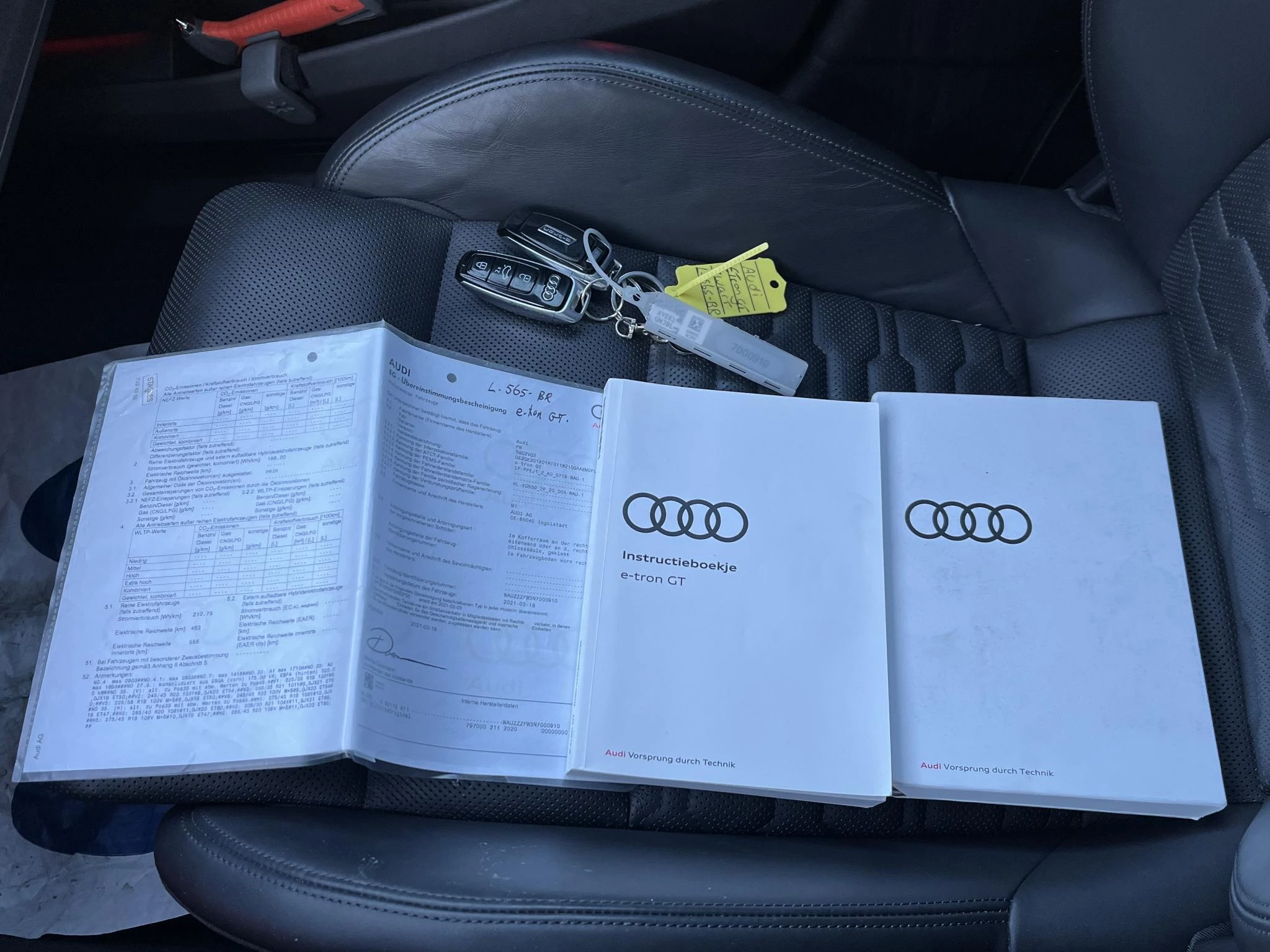 Hoofdafbeelding Audi e-tron GT