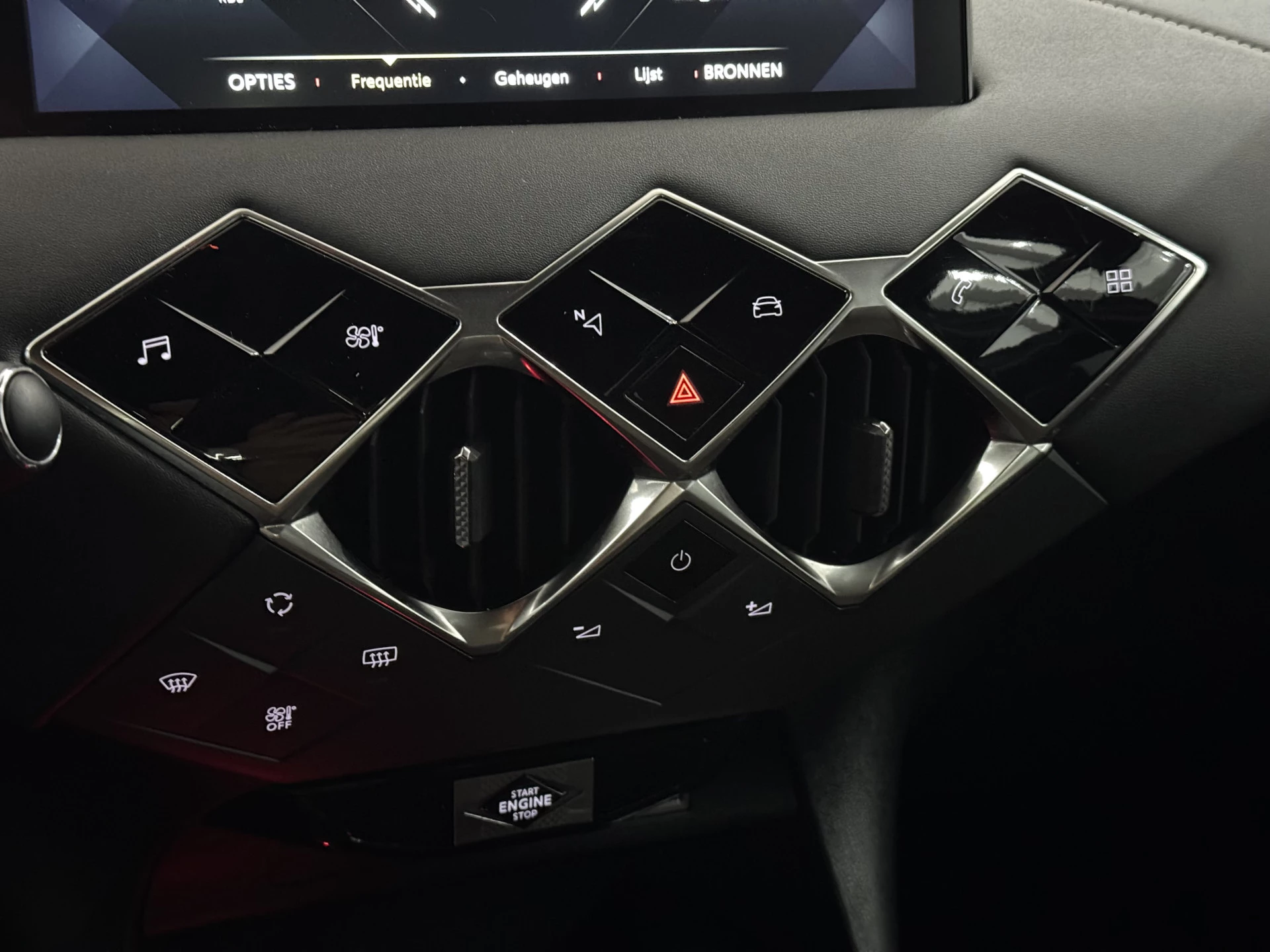 Hoofdafbeelding DS DS 3