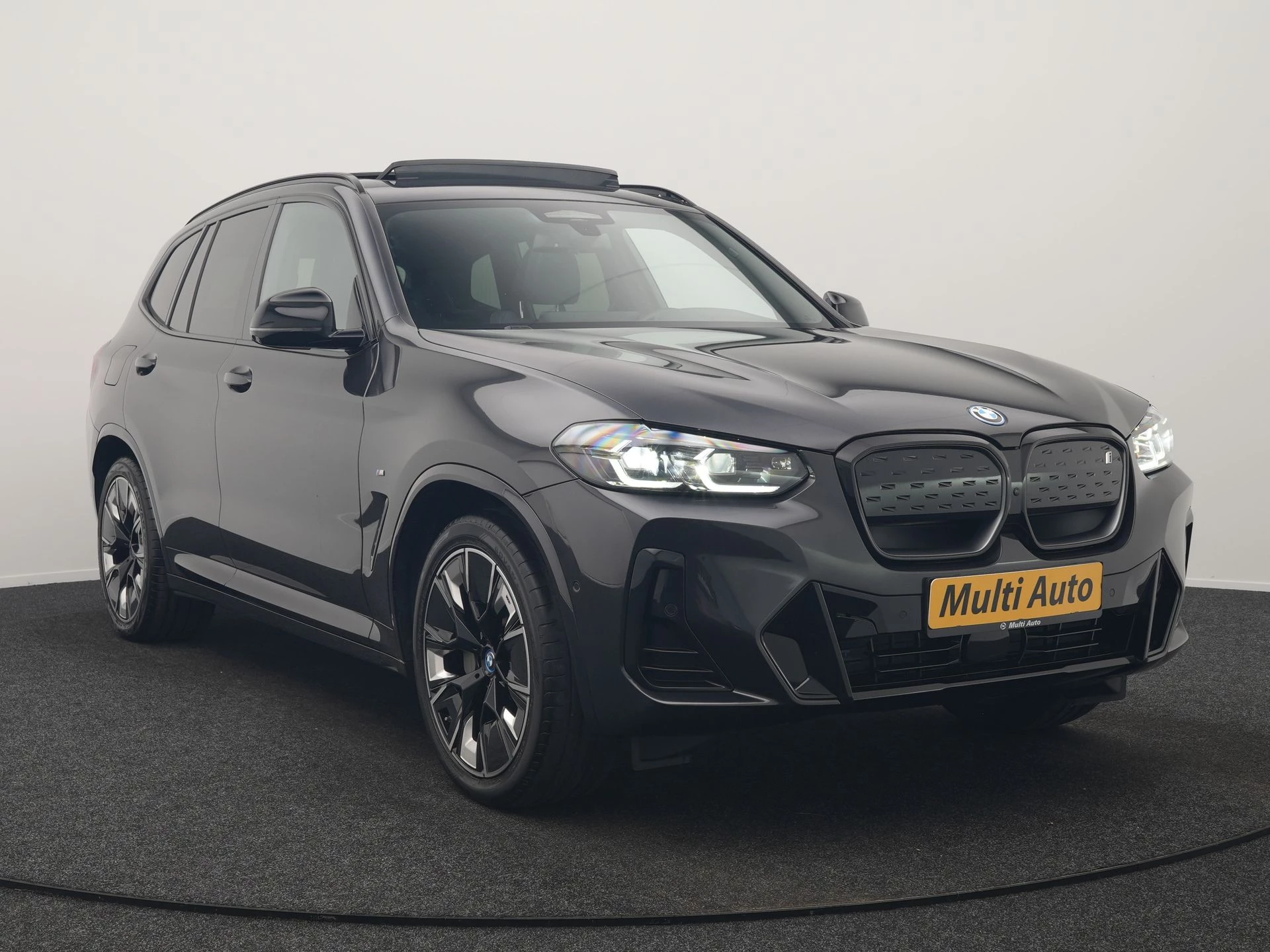 Hoofdafbeelding BMW iX3