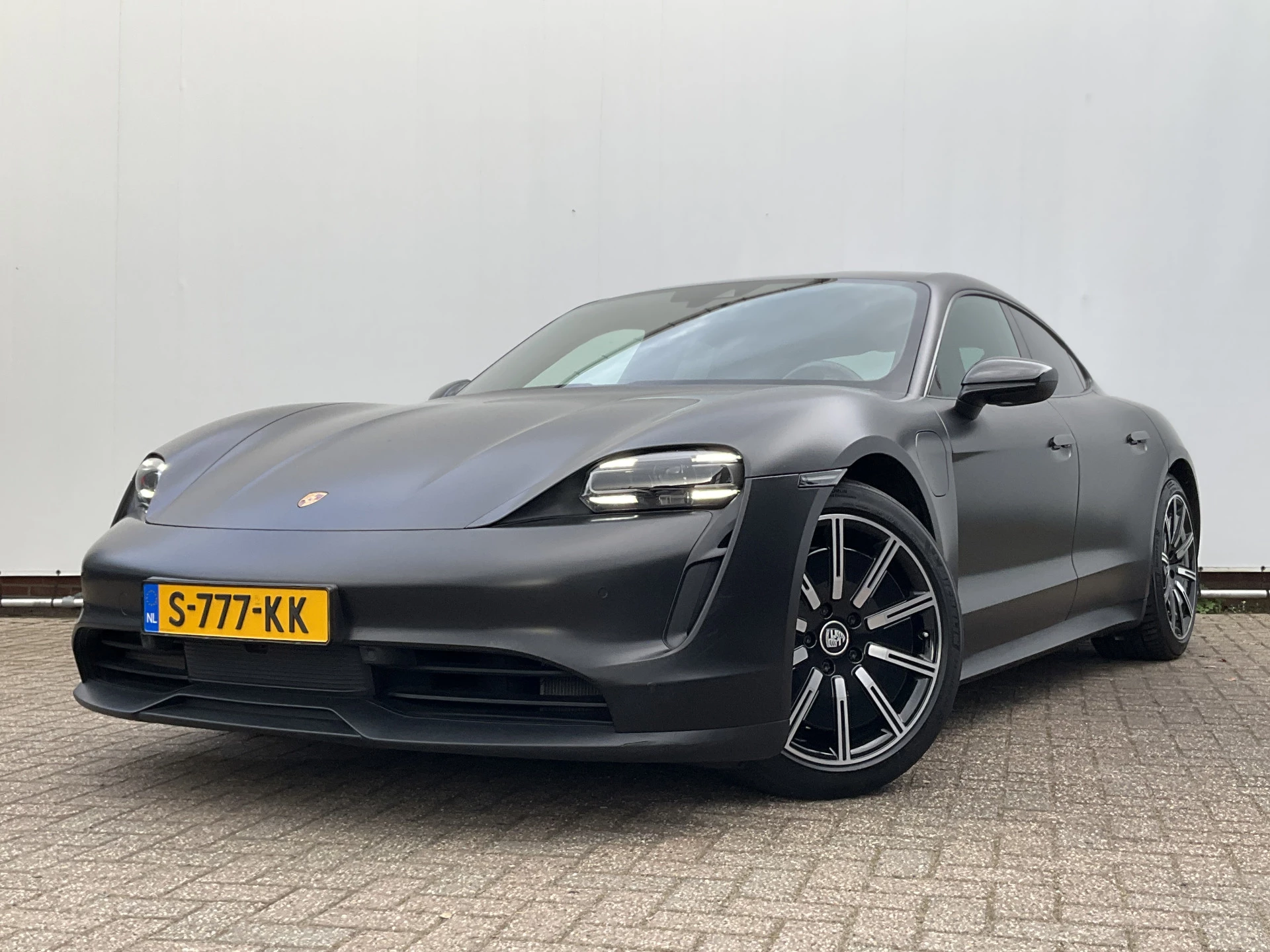 Hoofdafbeelding Porsche Taycan