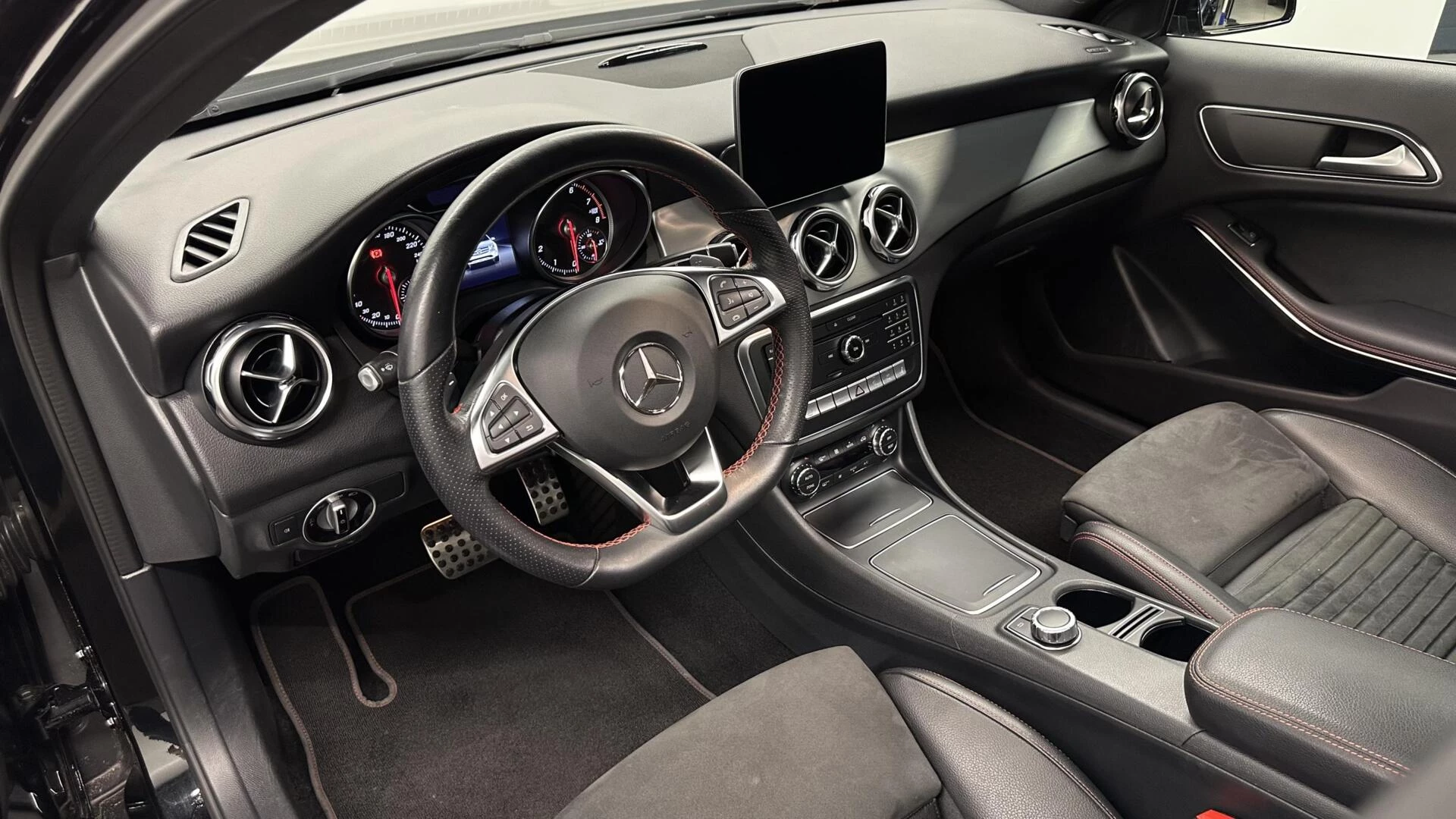 Hoofdafbeelding Mercedes-Benz GLA