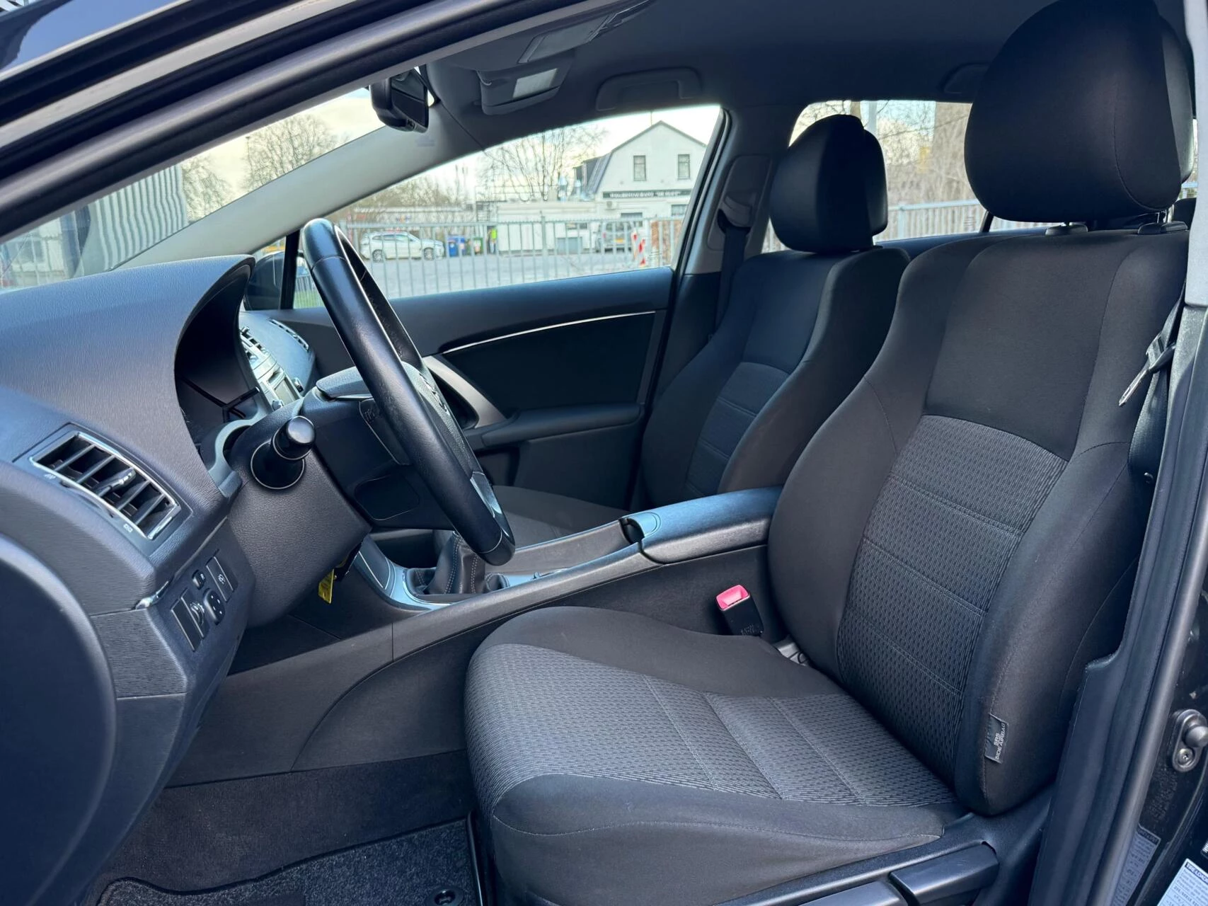 Hoofdafbeelding Toyota Avensis