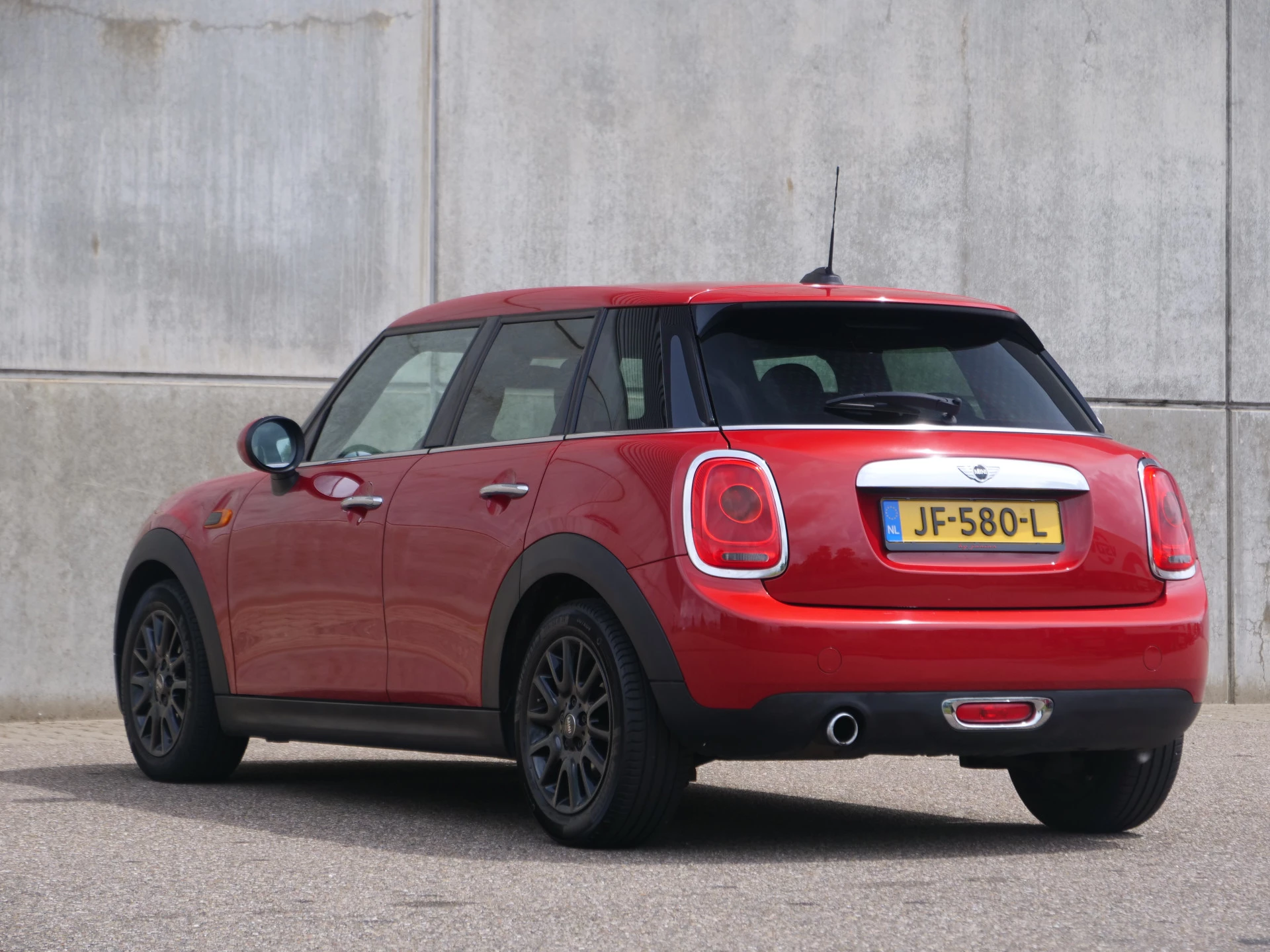 Hoofdafbeelding MINI 5-deurs