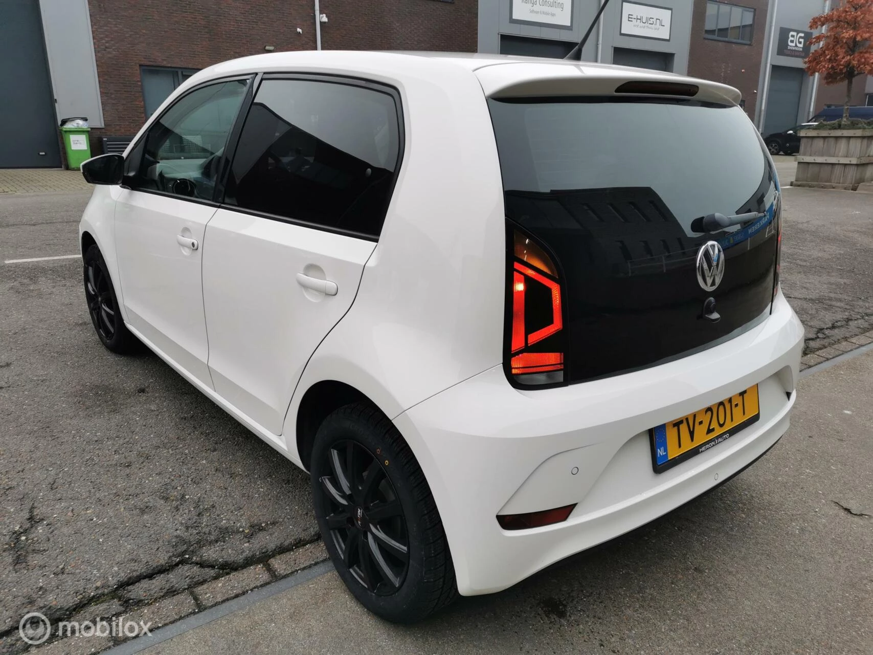 Hoofdafbeelding Volkswagen up!