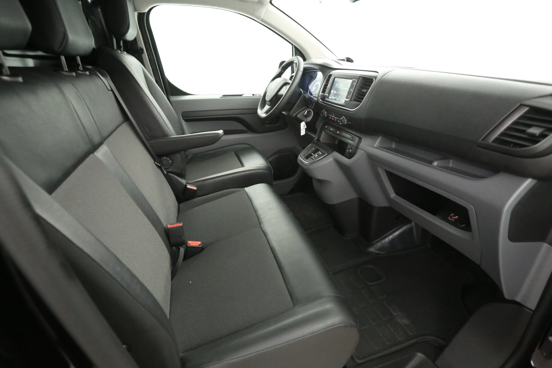 Hoofdafbeelding Peugeot e-Expert