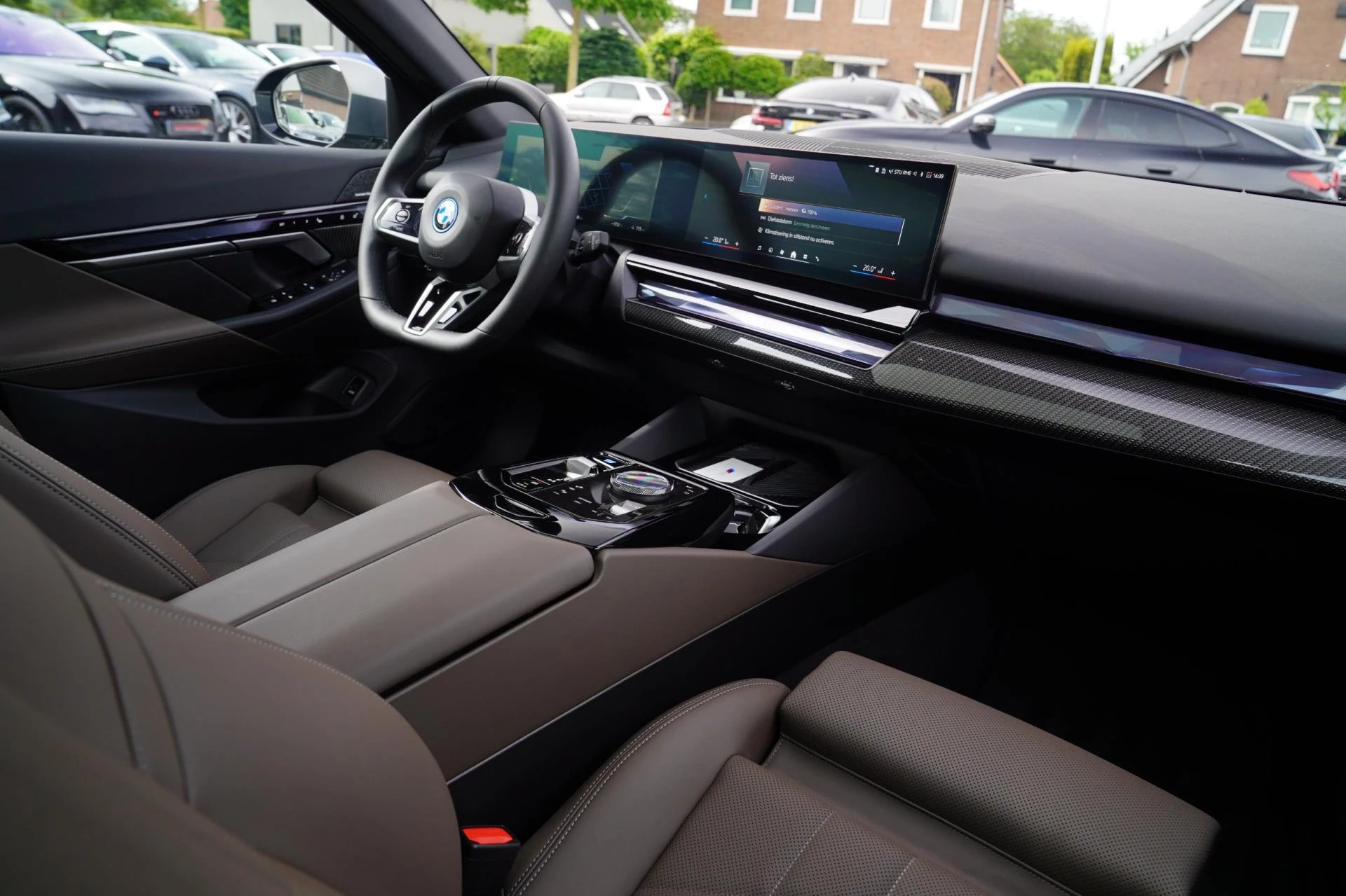 Hoofdafbeelding BMW i5
