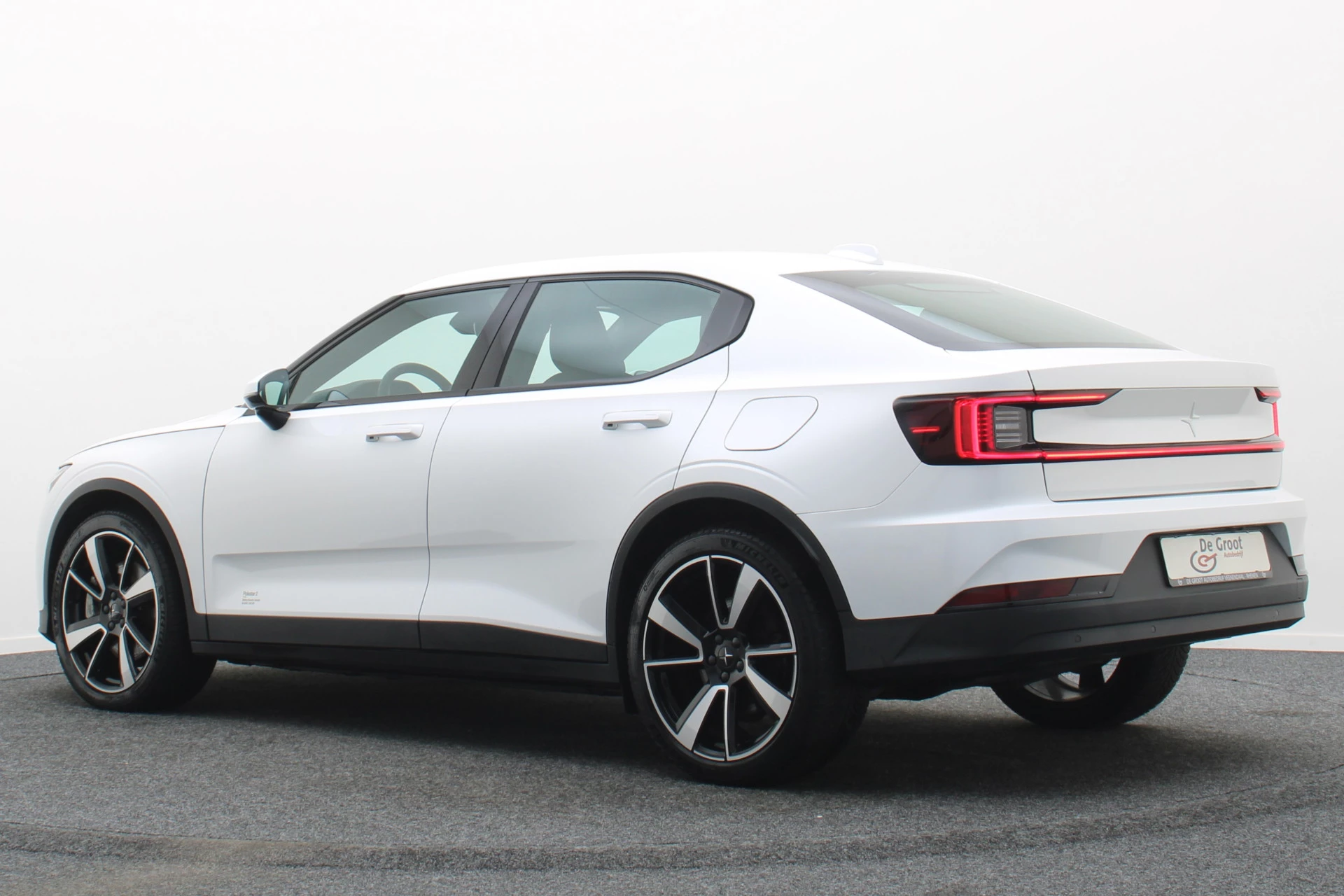 Hoofdafbeelding Polestar 2