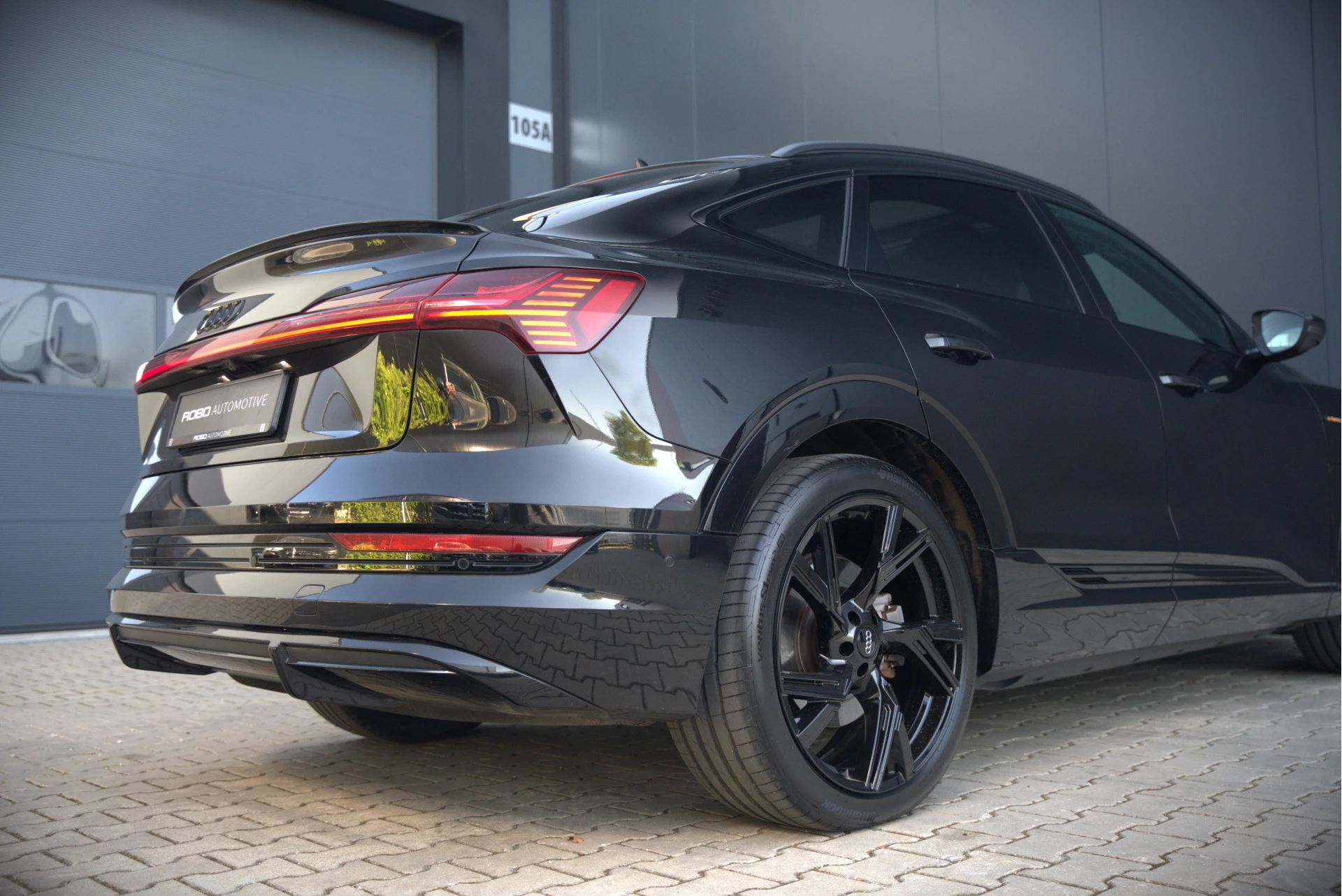 Hoofdafbeelding Audi e-tron