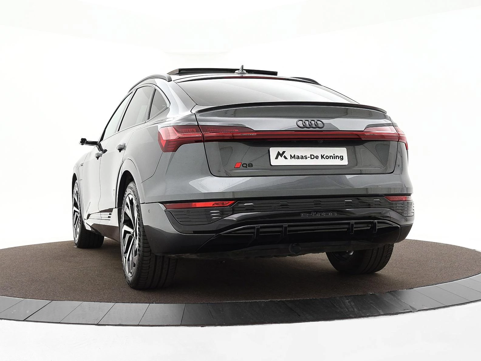 Hoofdafbeelding Audi Q8 Sportback e-tron