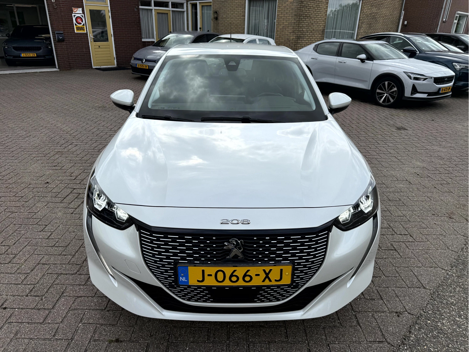 Hoofdafbeelding Peugeot e-208