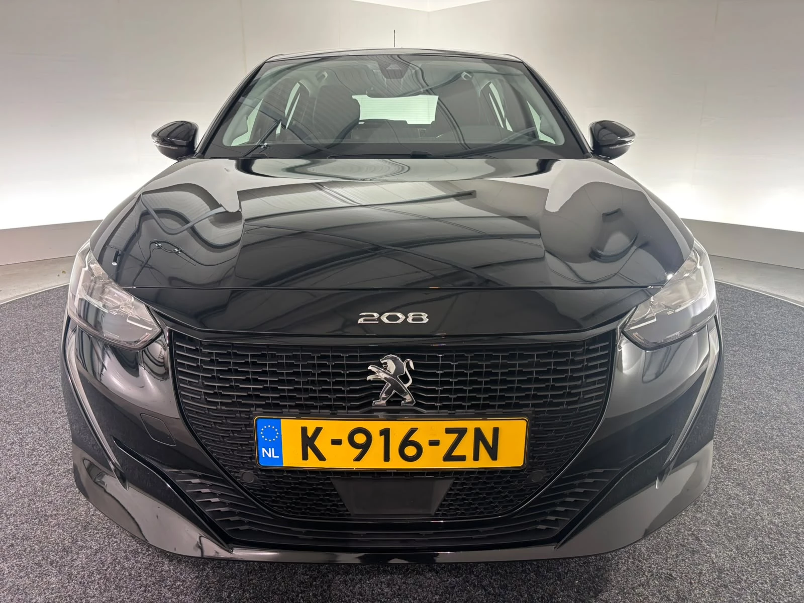 Hoofdafbeelding Peugeot e-208