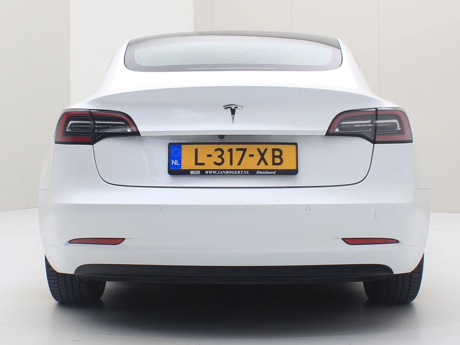 Hoofdafbeelding Tesla Model 3