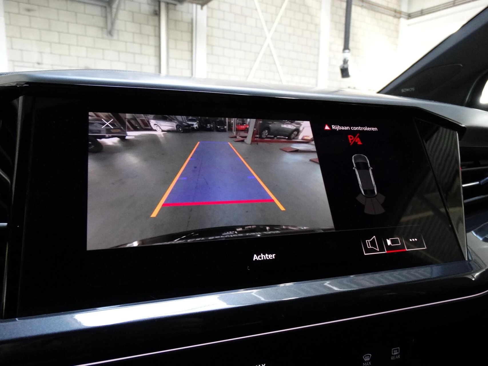 Hoofdafbeelding Audi Q4 Sportback e-tro