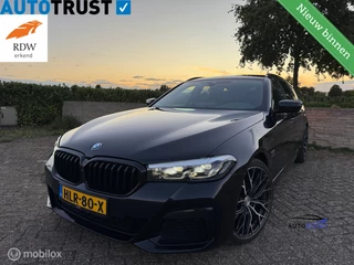 BMW 5-serie Touring 530e xDrive | M Pakket | 360 Cam | 20''