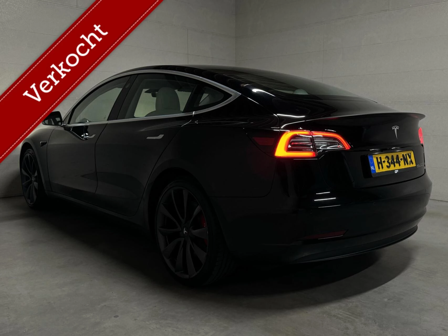 Hoofdafbeelding Tesla Model 3