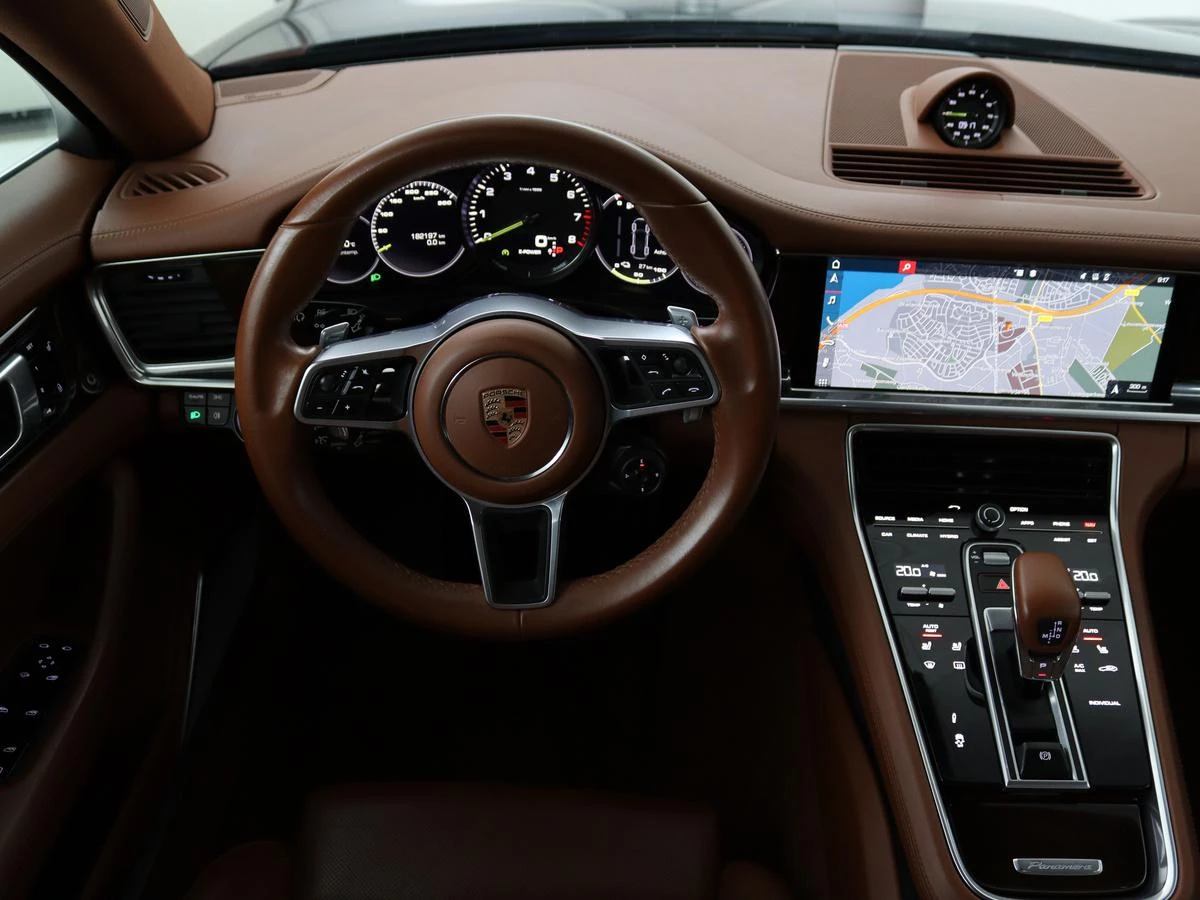 Hoofdafbeelding Porsche Panamera