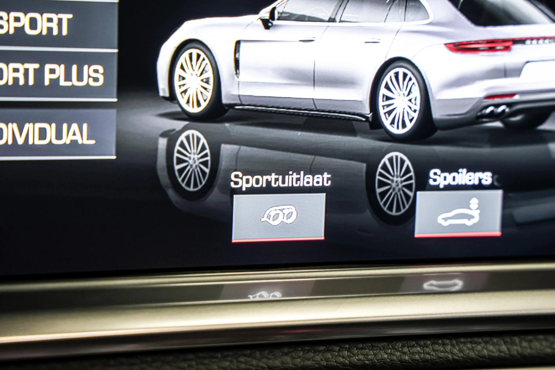 Hoofdafbeelding Porsche Panamera