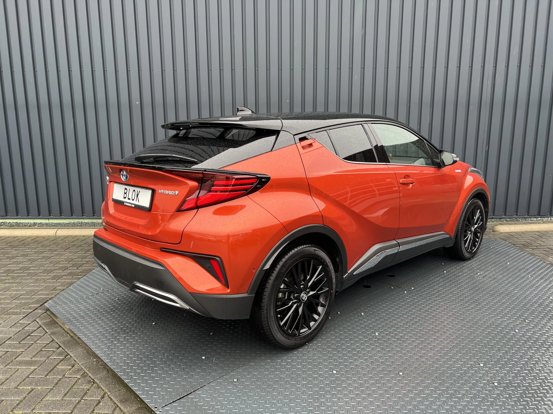 Hoofdafbeelding Toyota C-HR