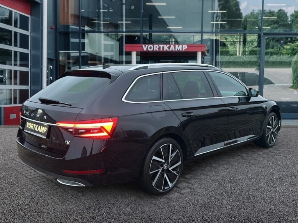 Hoofdafbeelding Škoda Superb