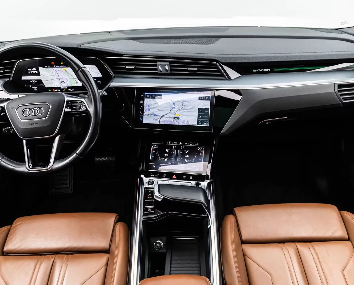 Hoofdafbeelding Audi e-tron