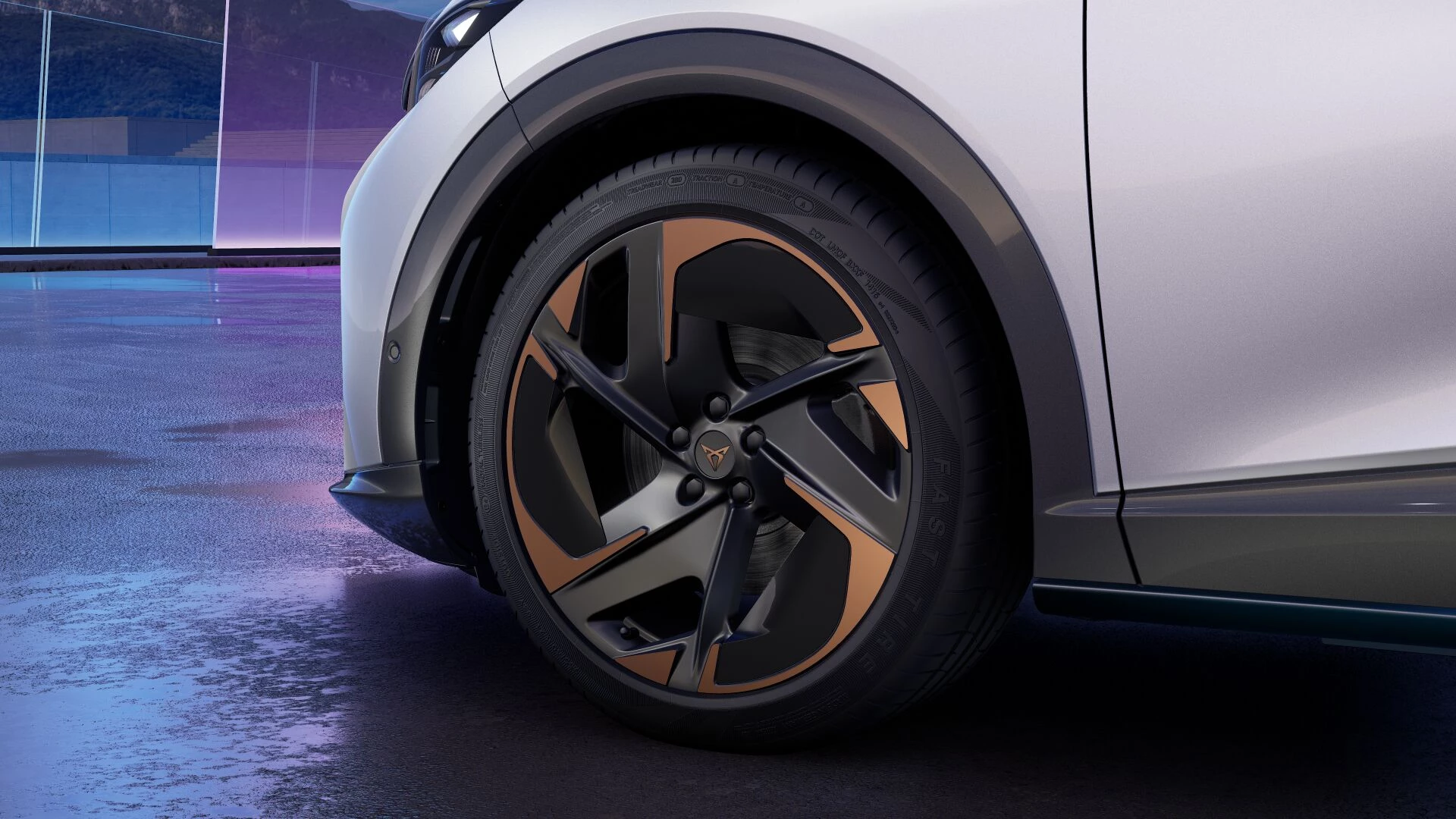 Hoofdafbeelding CUPRA Tavascan