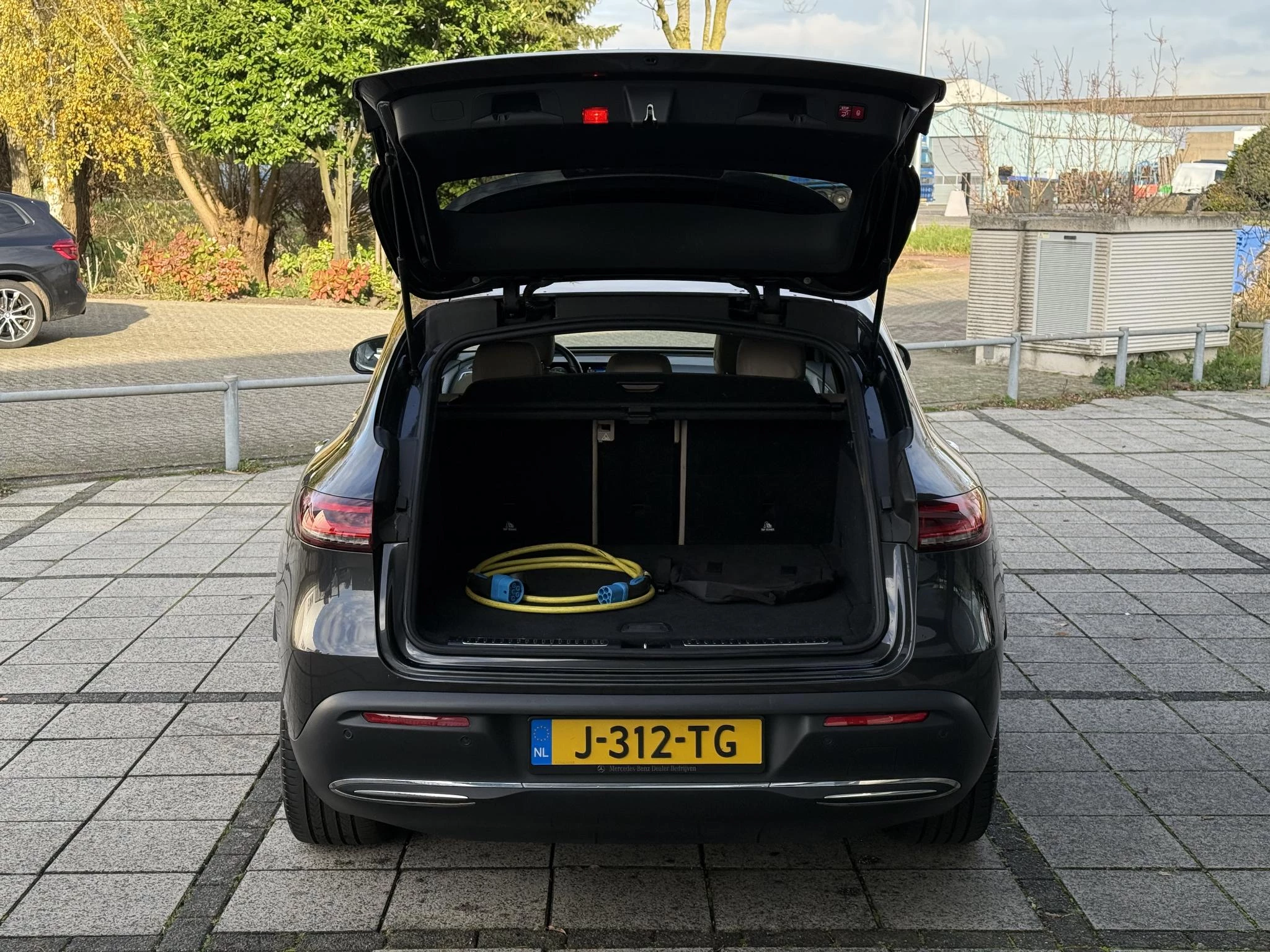 Hoofdafbeelding Mercedes-Benz EQC