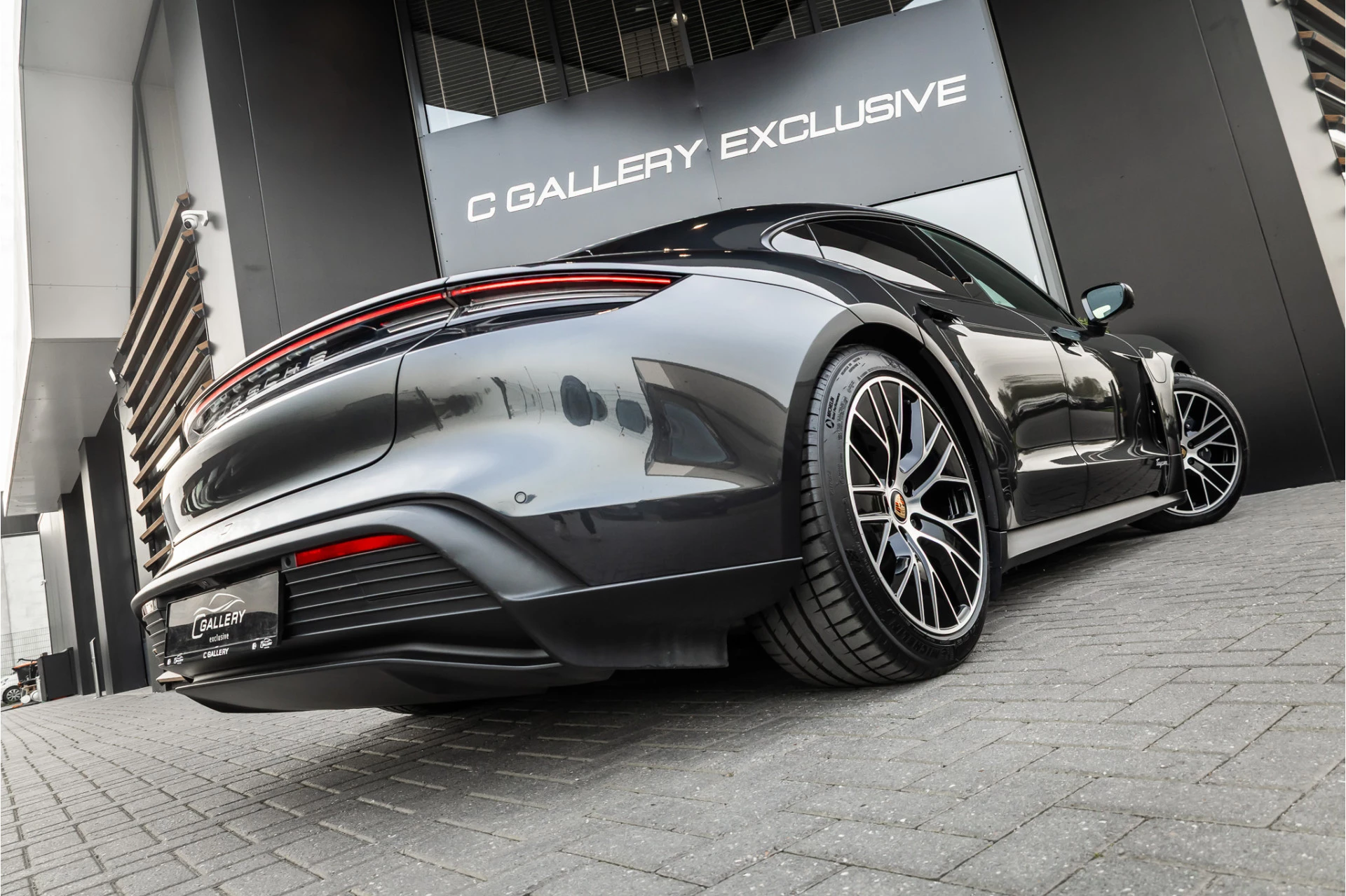 Hoofdafbeelding Porsche Taycan